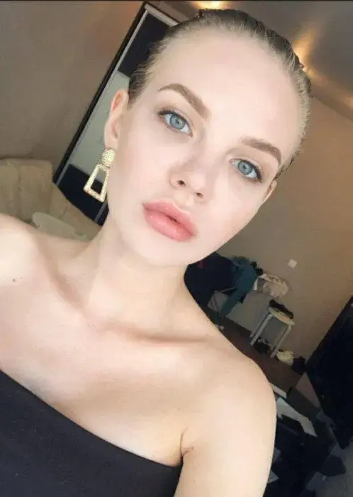 Story by Nella