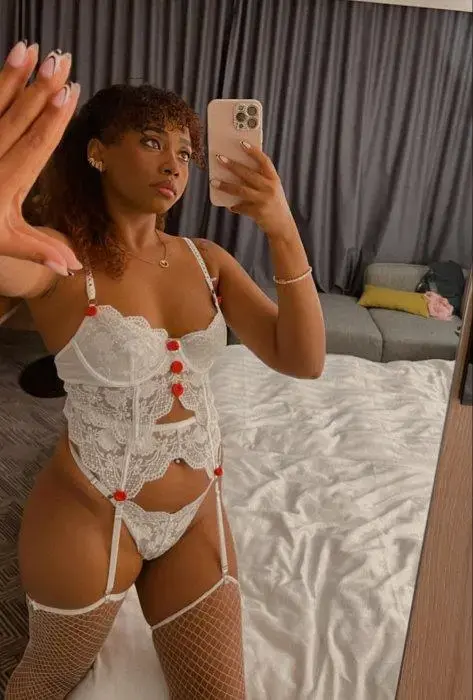 Story by Anitta